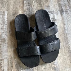 Vionic Randi size 11